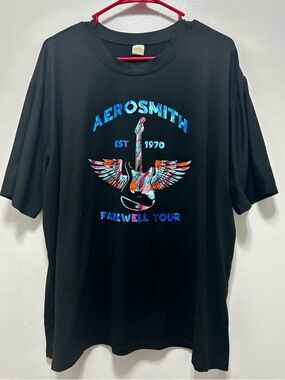 Black 'Farewell Tour' Graphic T-Shirt